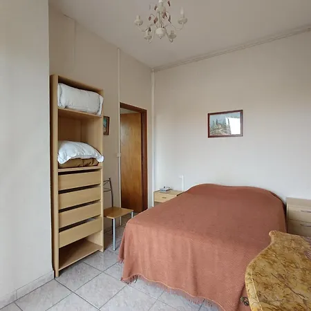 شقة T2 Meuble Avec Balcon *